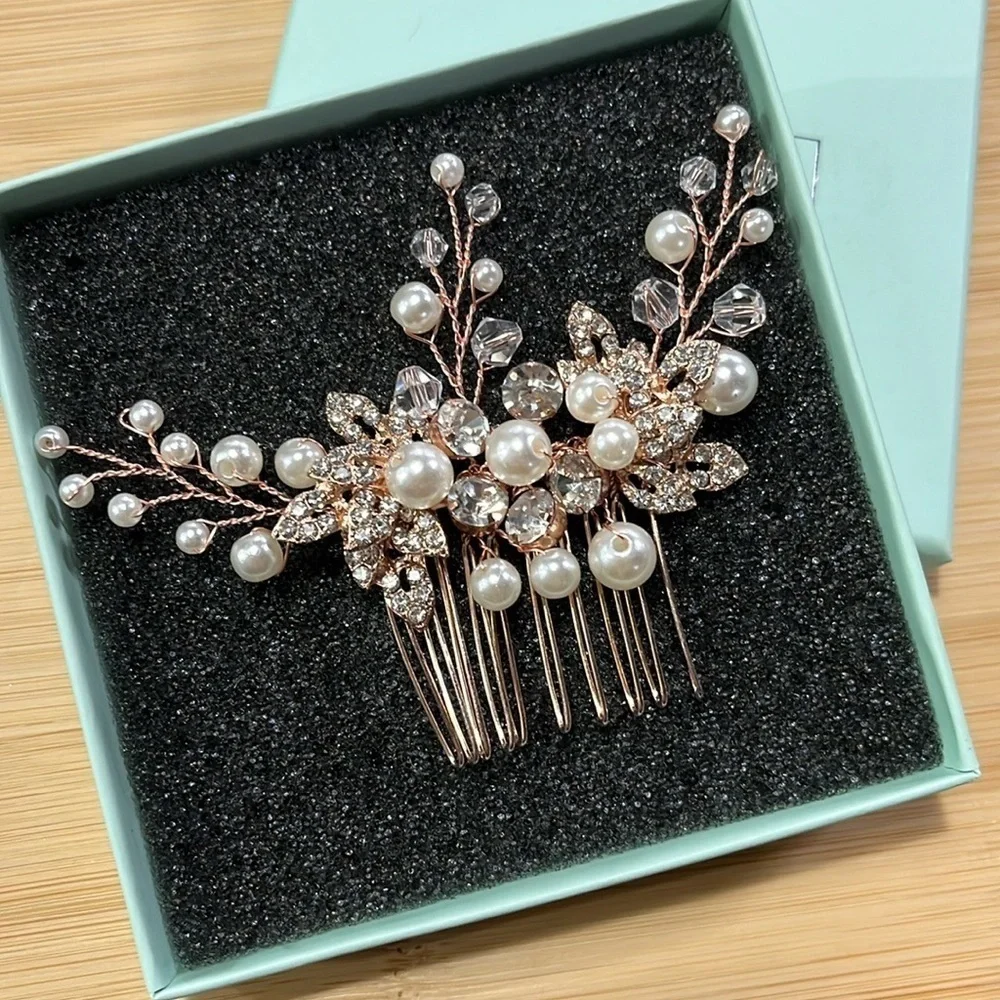Brand New Crystal Rhinestone Pearl Floral Hair Comb Headpiece Wedding Accessory